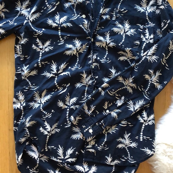Palm tree button down - Picture 3 of 4
